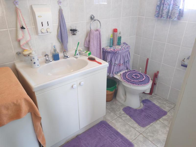 3 Bedroom Property for Sale in Sandbaai Western Cape